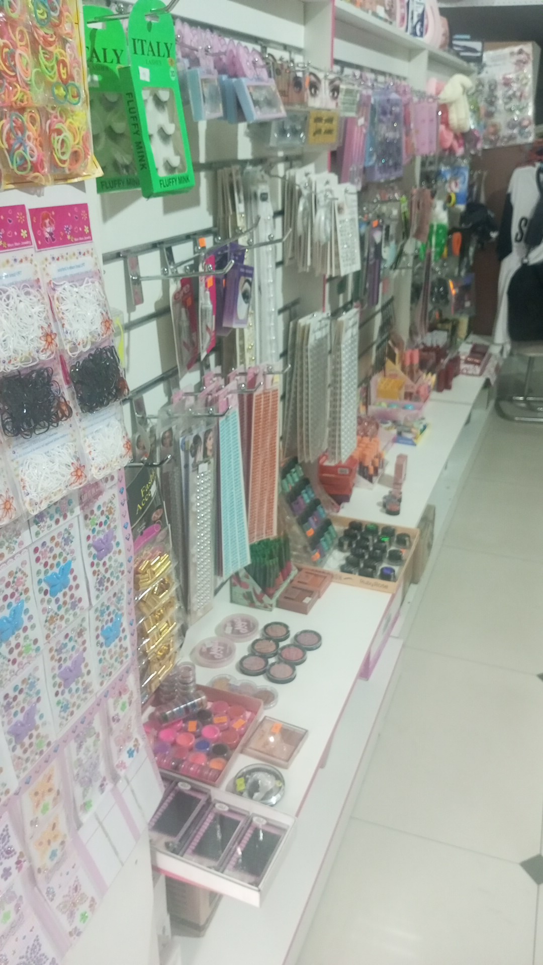 Gaby RM Tienda de cosmeticos y accesorios