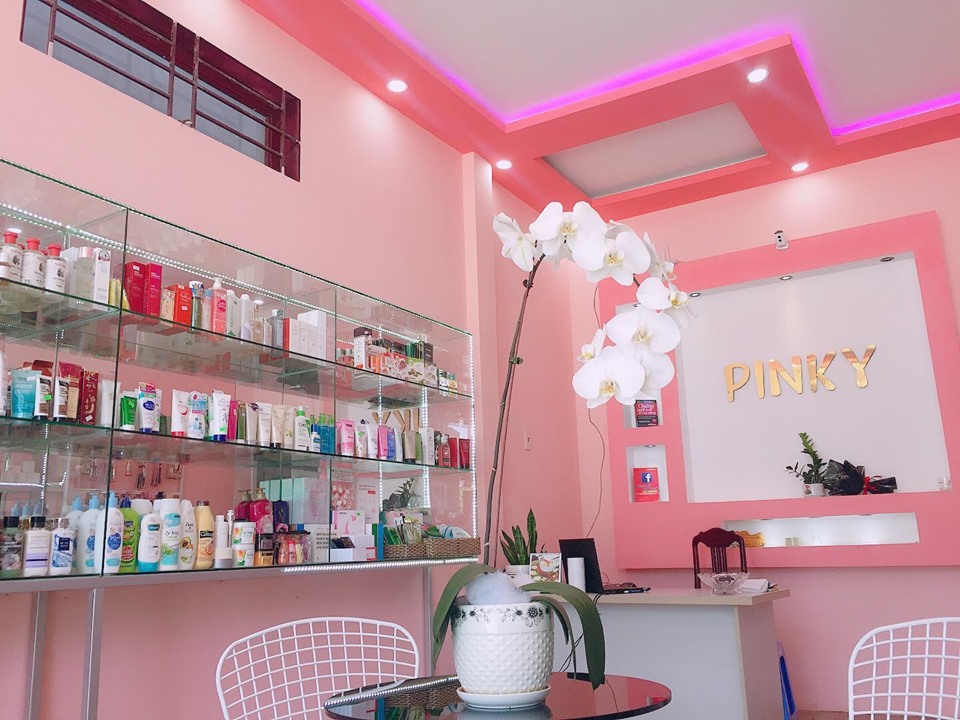 PINKY MY PHAM CHINH HANG