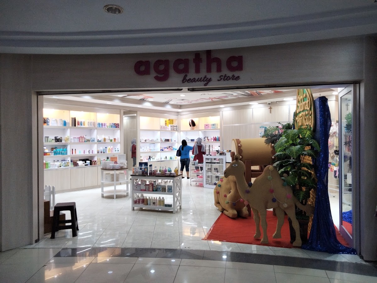 Agatha Beauty Store