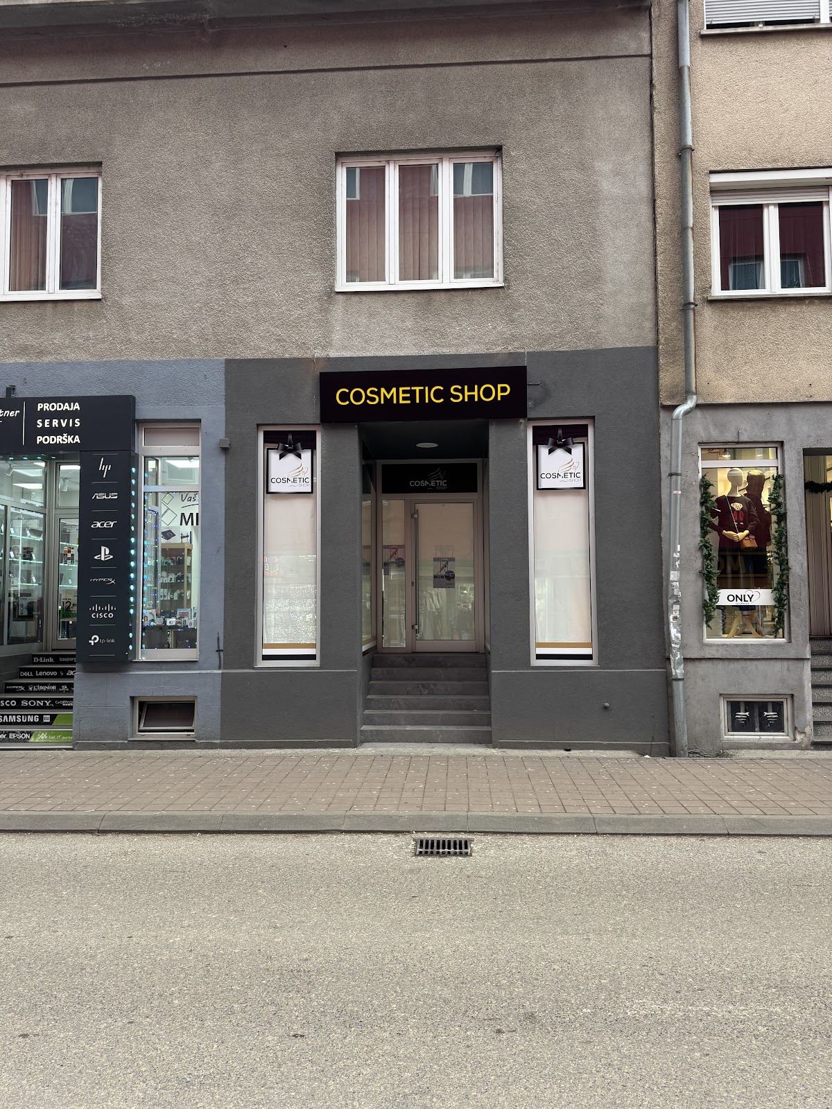 Cosmetic Shop 2