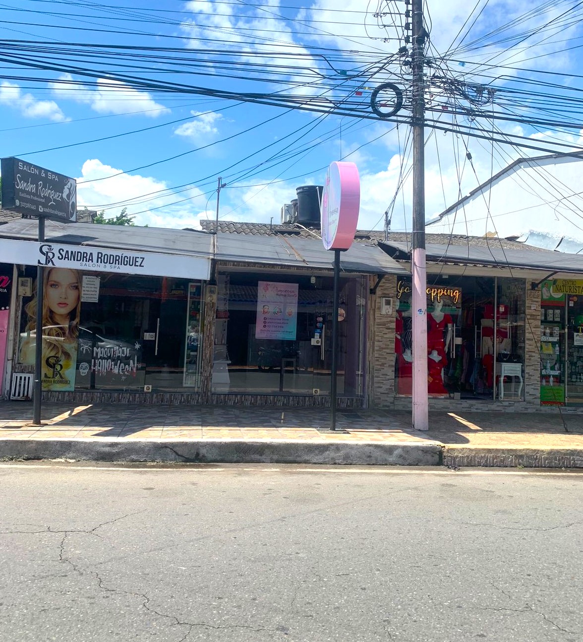 Glamorosa Makeup Store