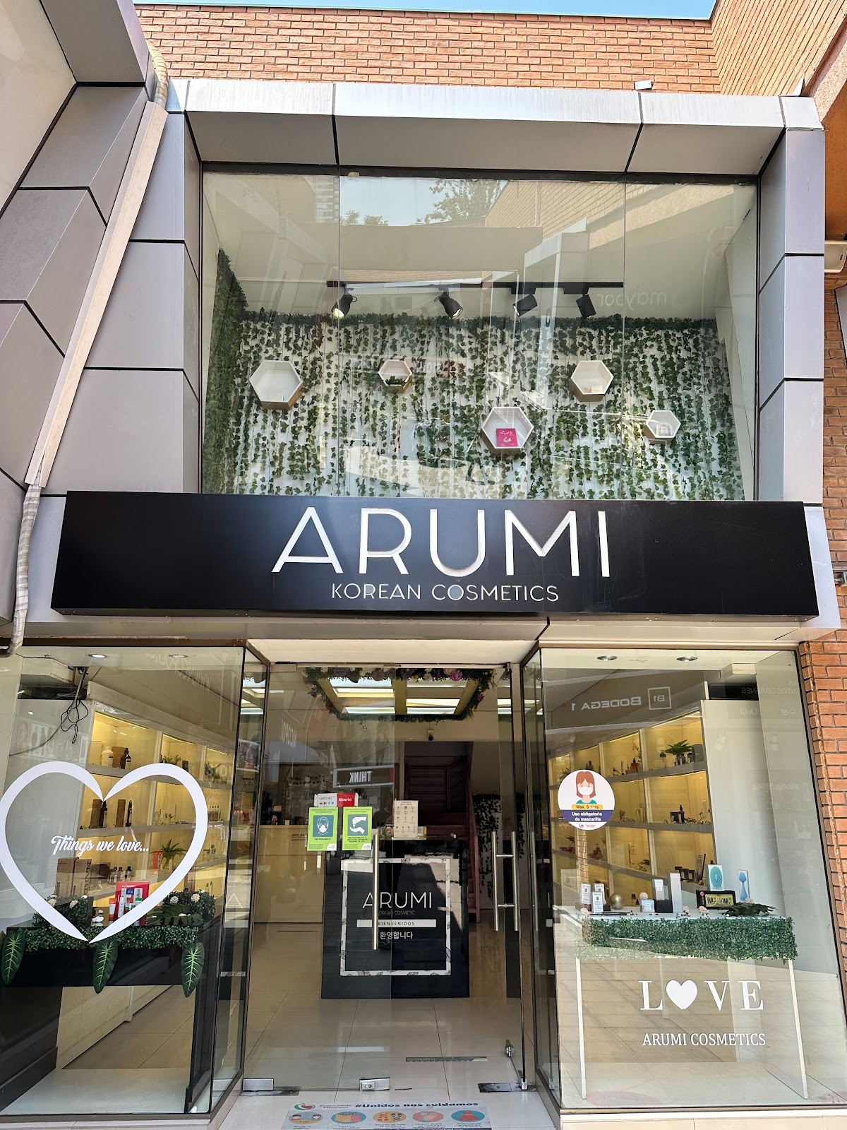 Arumi Korean Cosmetics