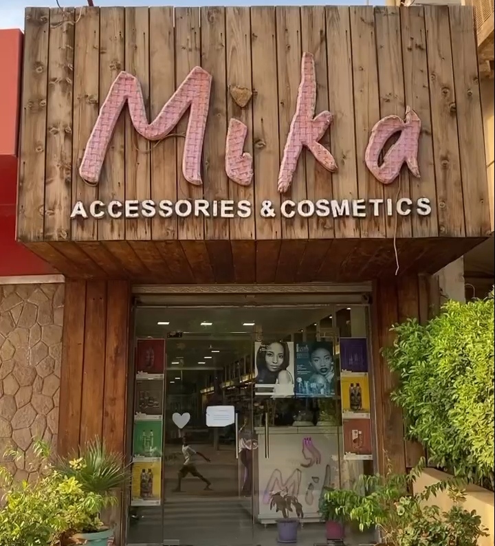 Mika - Cosmetics+Makeup+Accessories