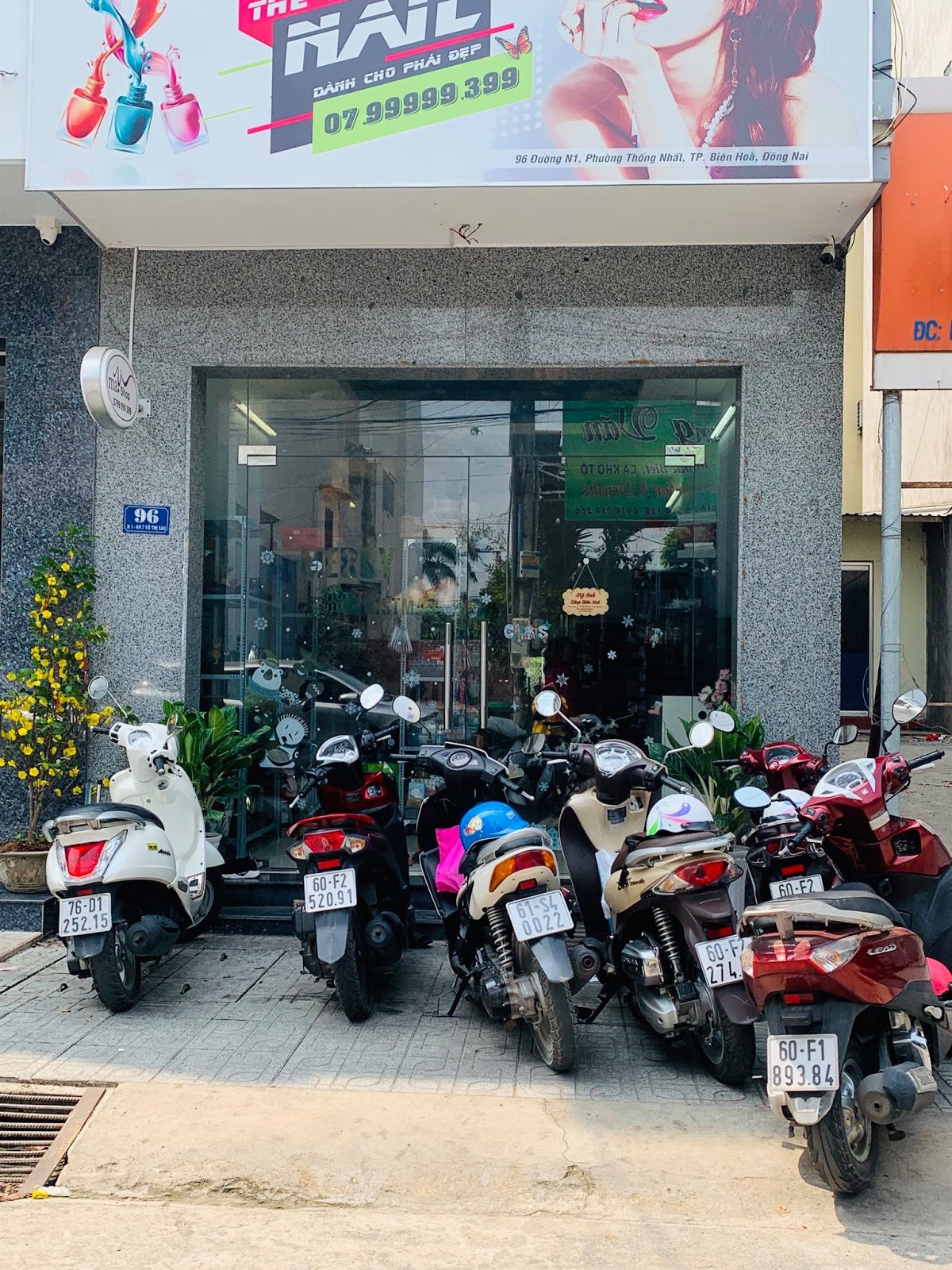 Phu Kien Nail Dung Cu Lam Mong Gia Re Bien Hoa