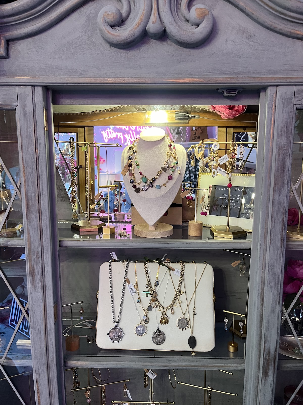 Dana's Boutique