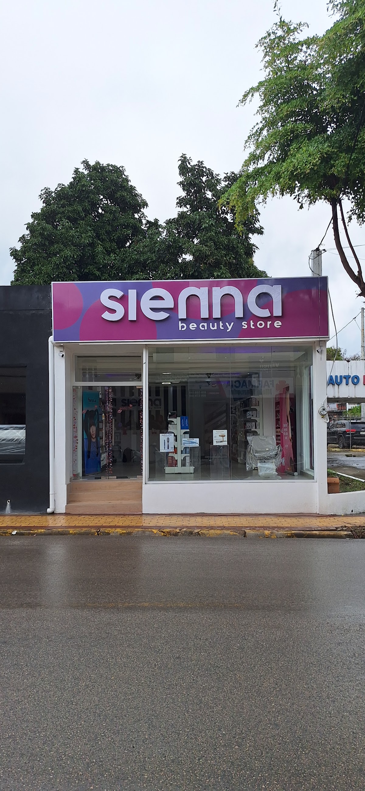 Sienna Beauty Store