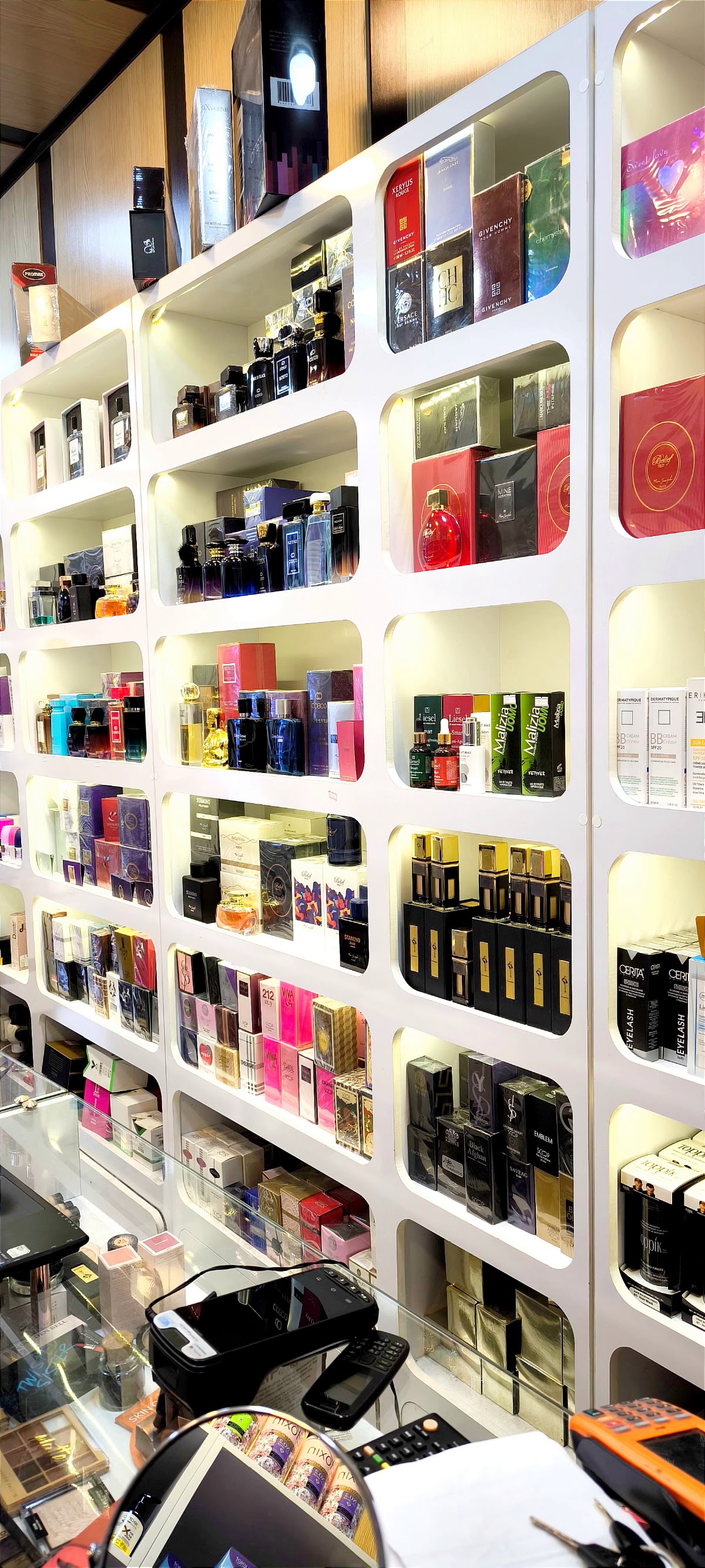 Abrkh Cosmetics & Health