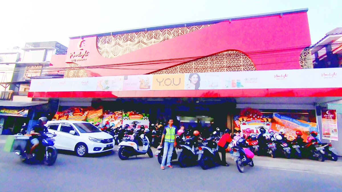 Moonlight CMC Beauty Kudus