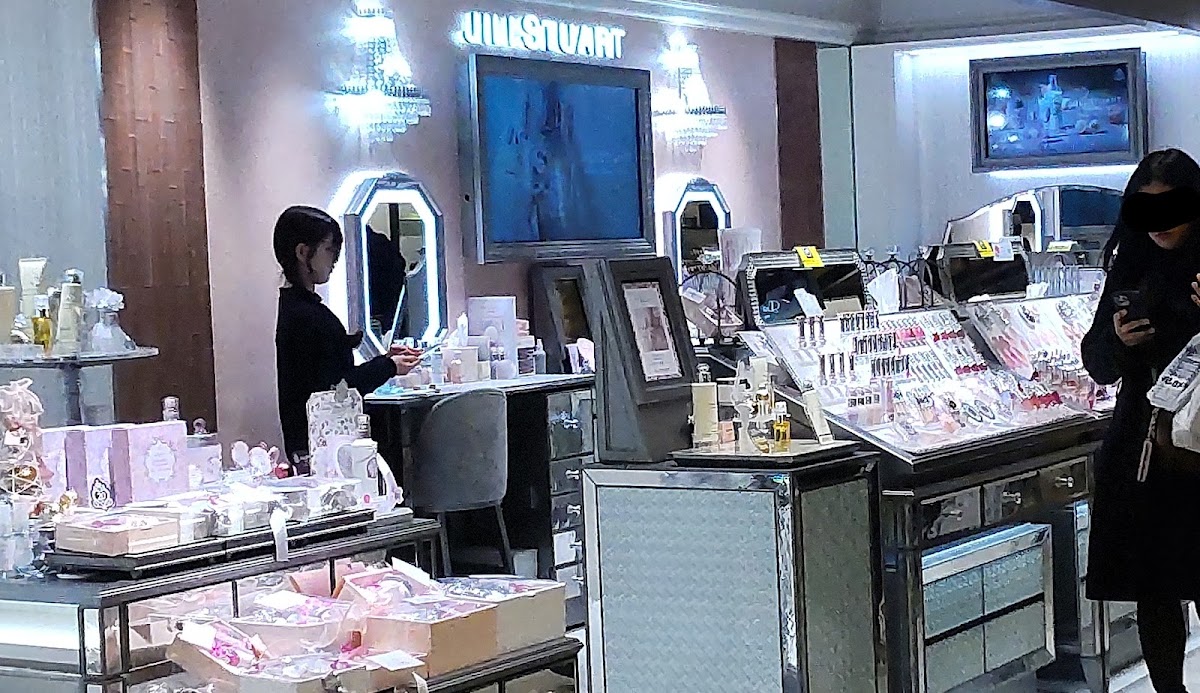 Jill Stuart Beauty Ueno Marui