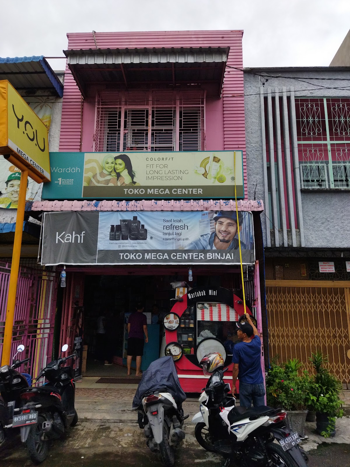Mega Center Salon Supplier