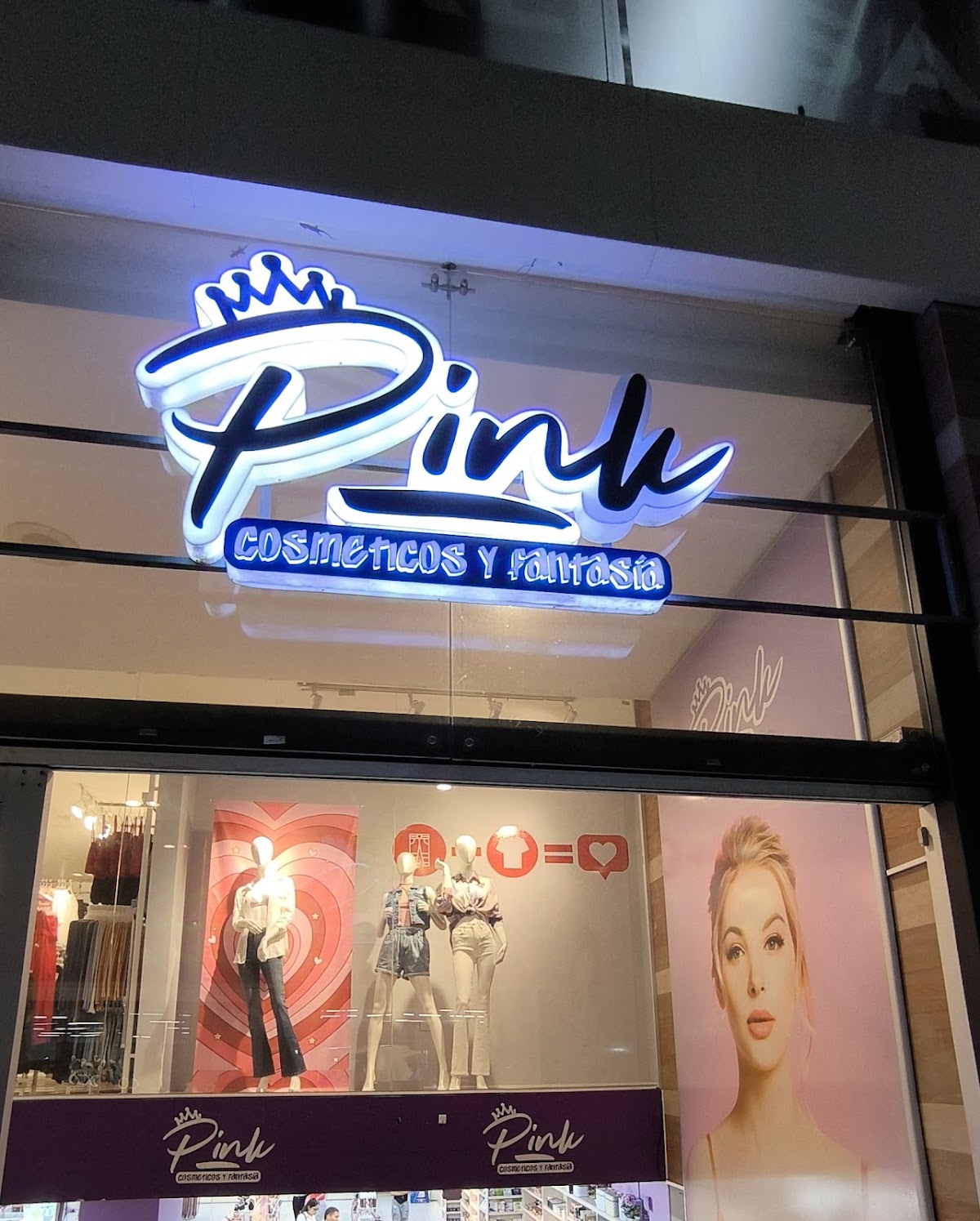 Pink Cosmeticos y Fantasia
