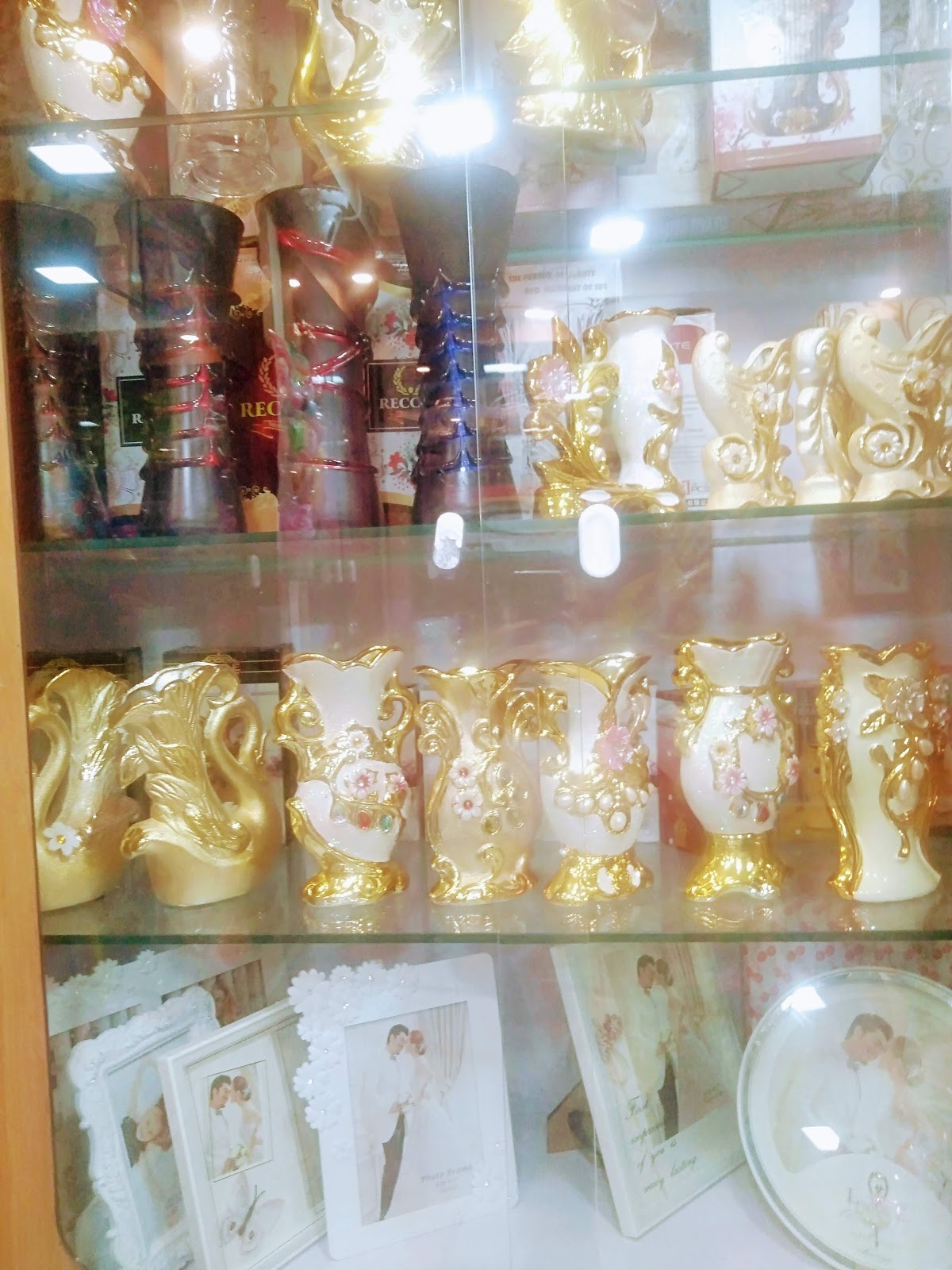 Swara Cosmetics & Gift