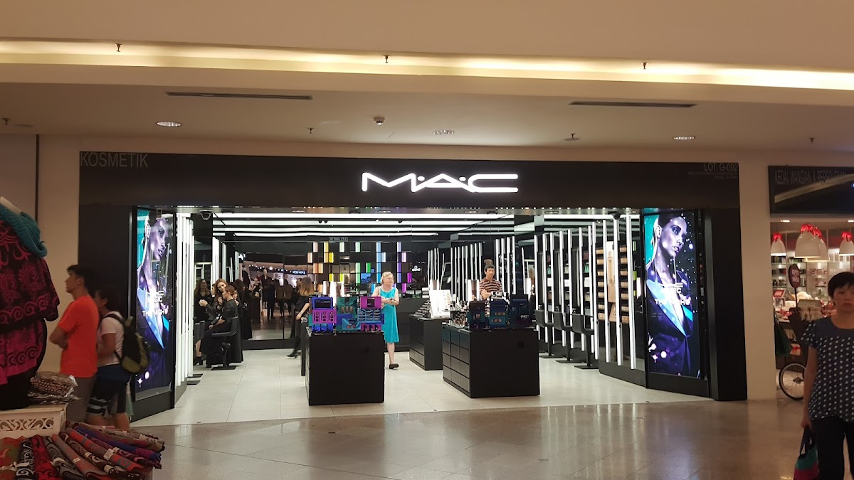 MAC Cosmetics