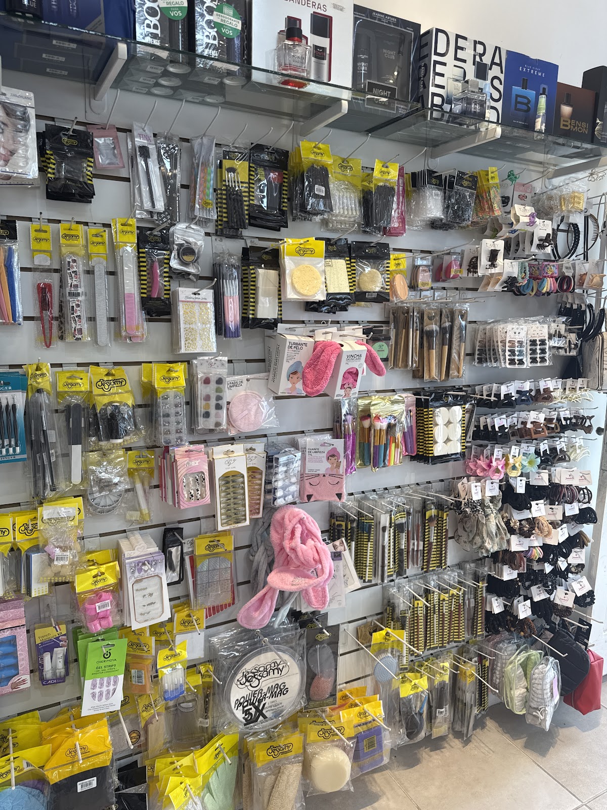 RAFFI COSMÉTICA