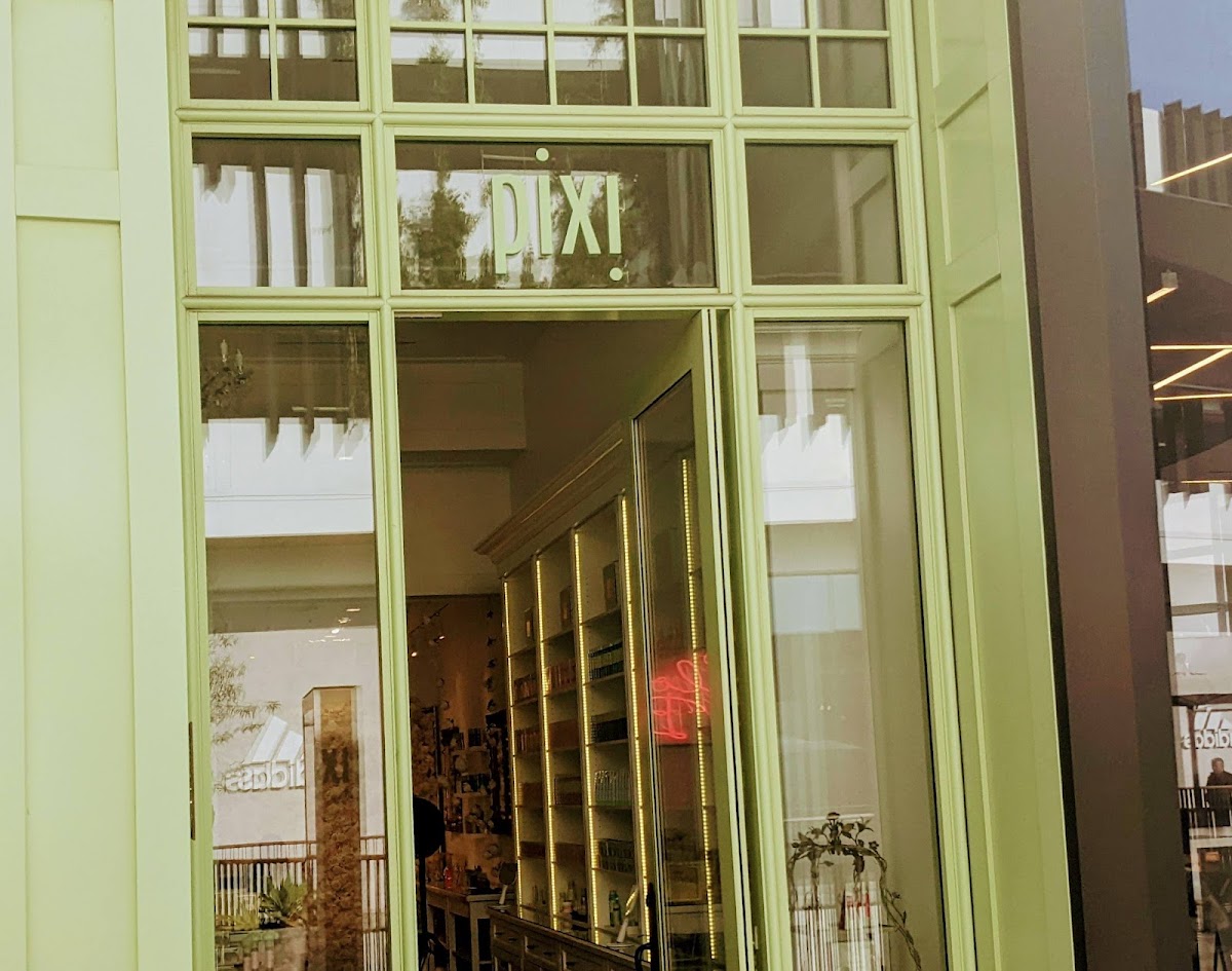 Pixi Beauty Boutique L.A.