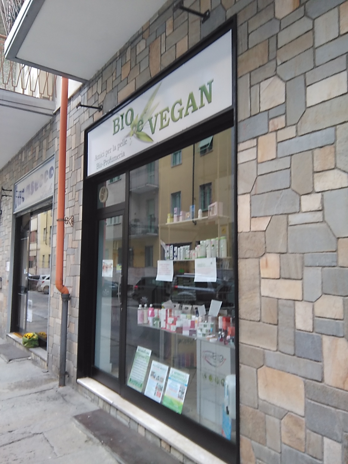 Bio e Vegan-BIOPROFUMERIA-AMICI PER LA PELLE
