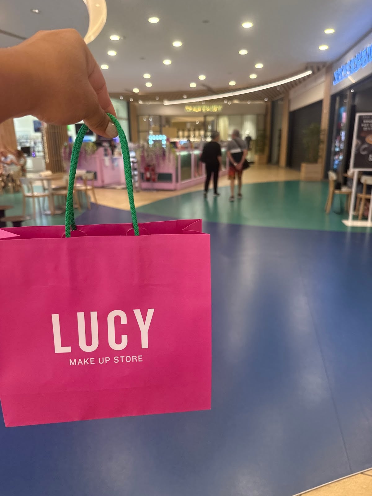 Lucy Makeup Store