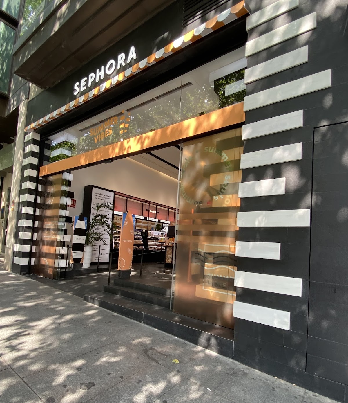 SEPHORA FLAGSHIP SERRANO