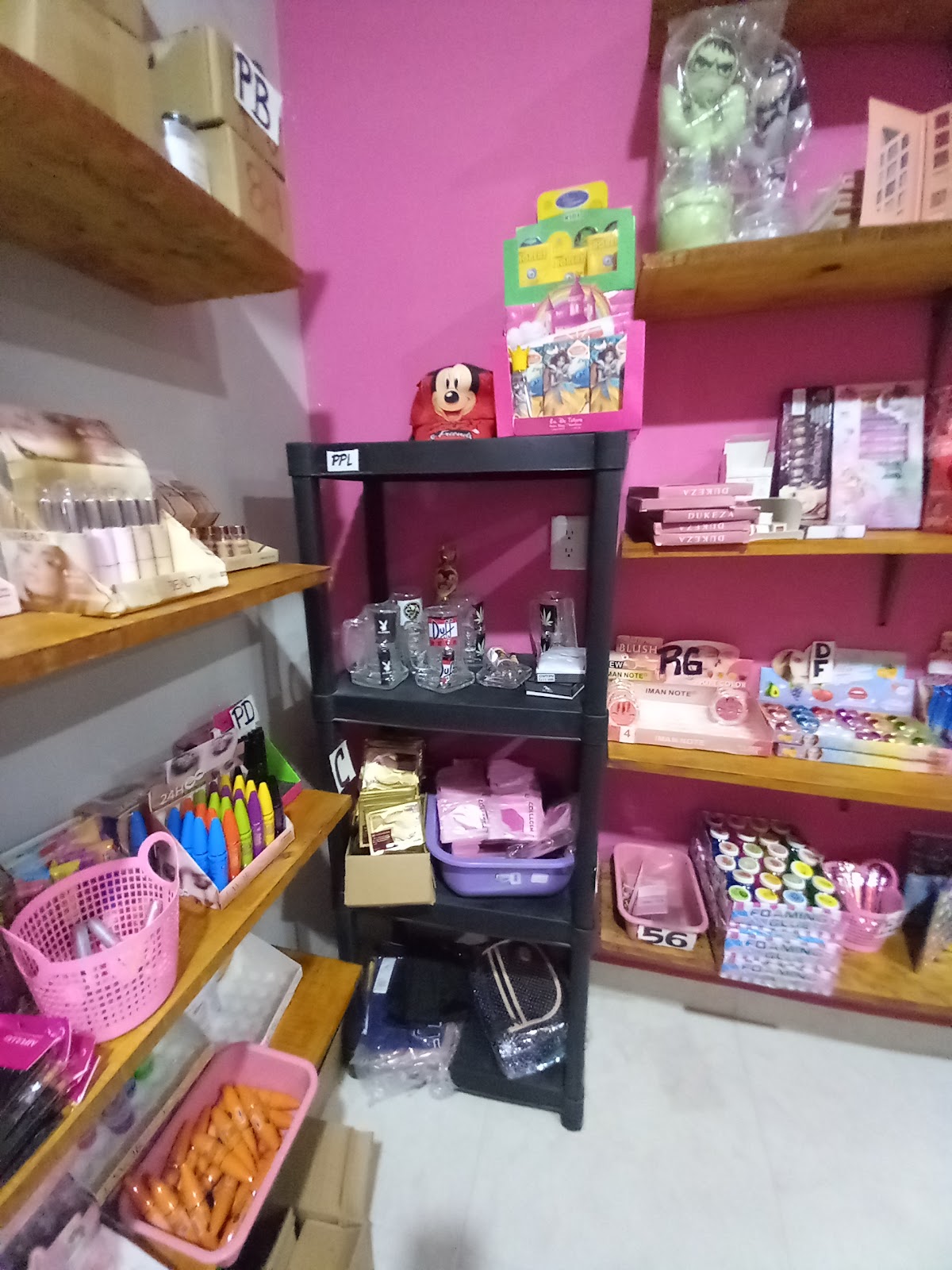 Karen Juárez Cosméticos y Accesorios