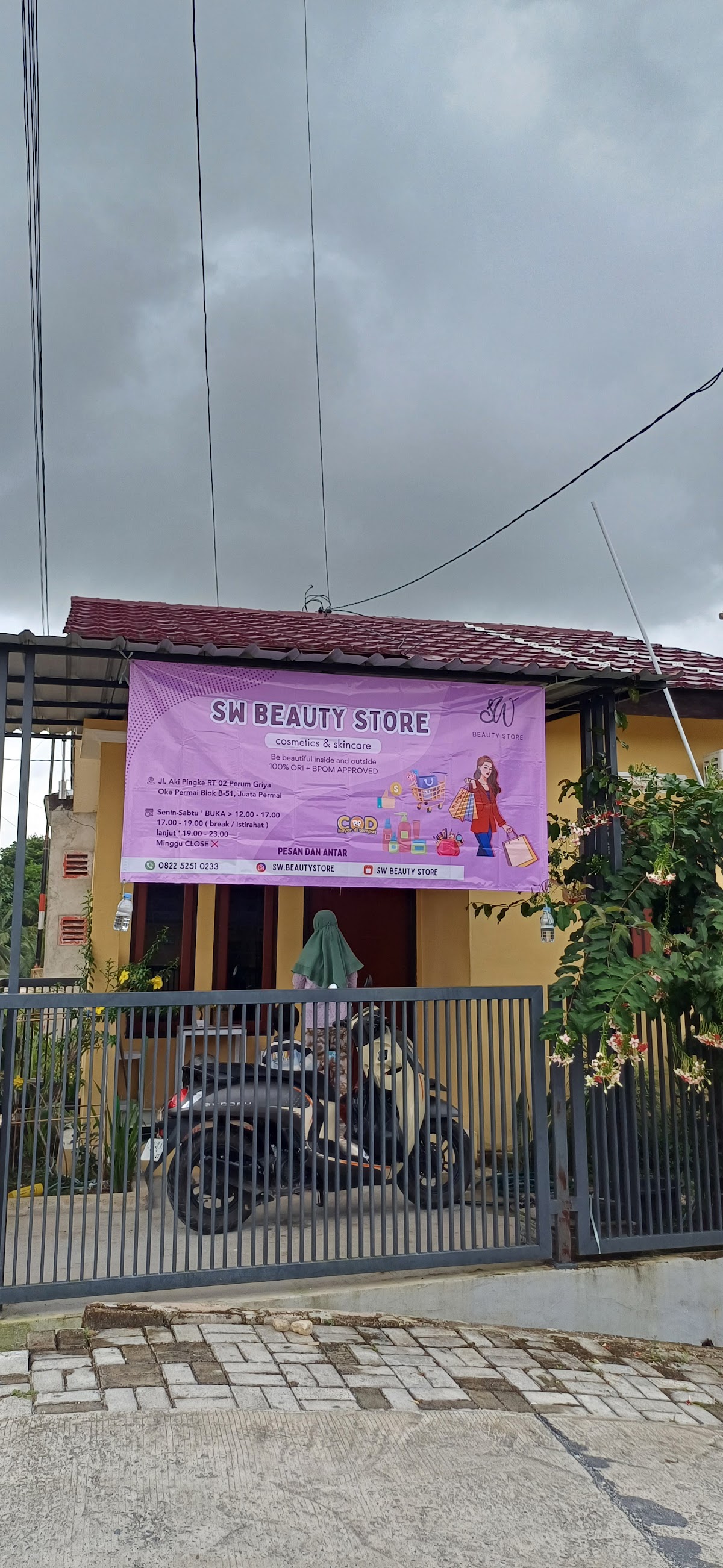 SW BEAUTY STORE