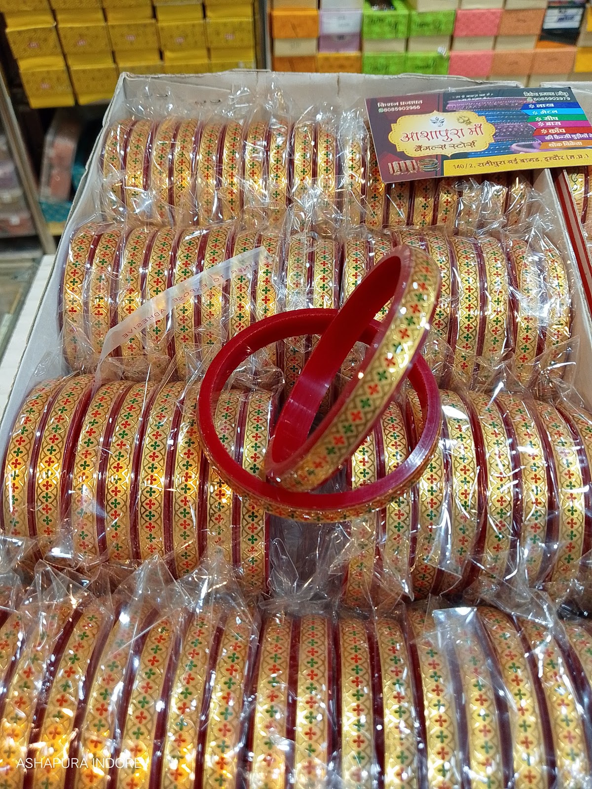 Maa Vaishnavi Cosmetic in Artificial Jewellery