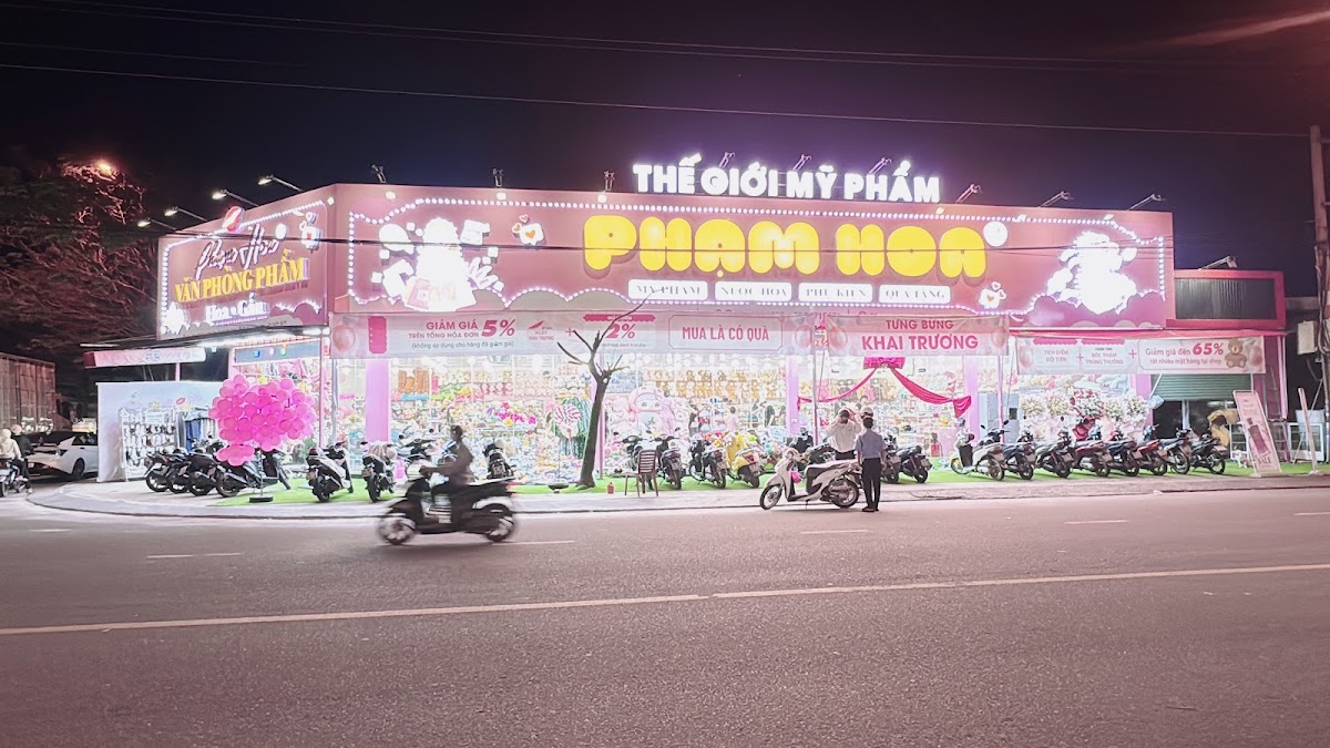 My Pham Pham Hoa 2