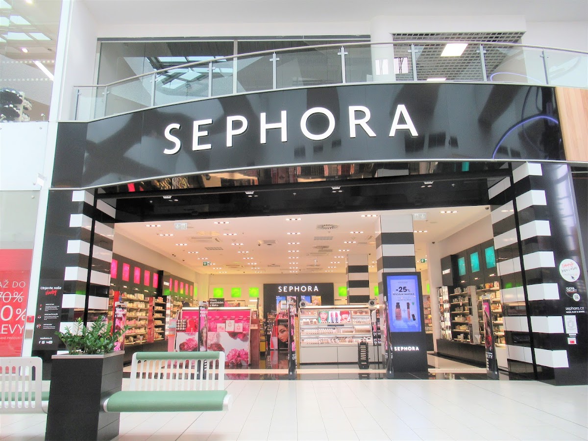 SEPHORA OSTRAVA AVION