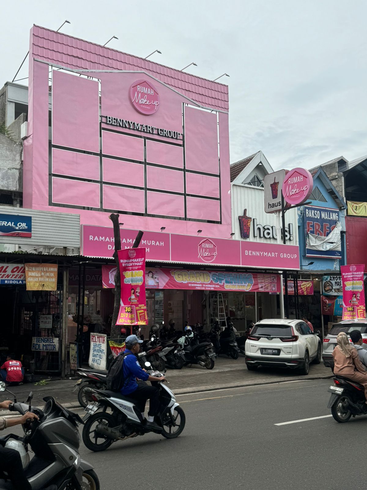 Rumah Makeup By Benny Mart Cabang 03