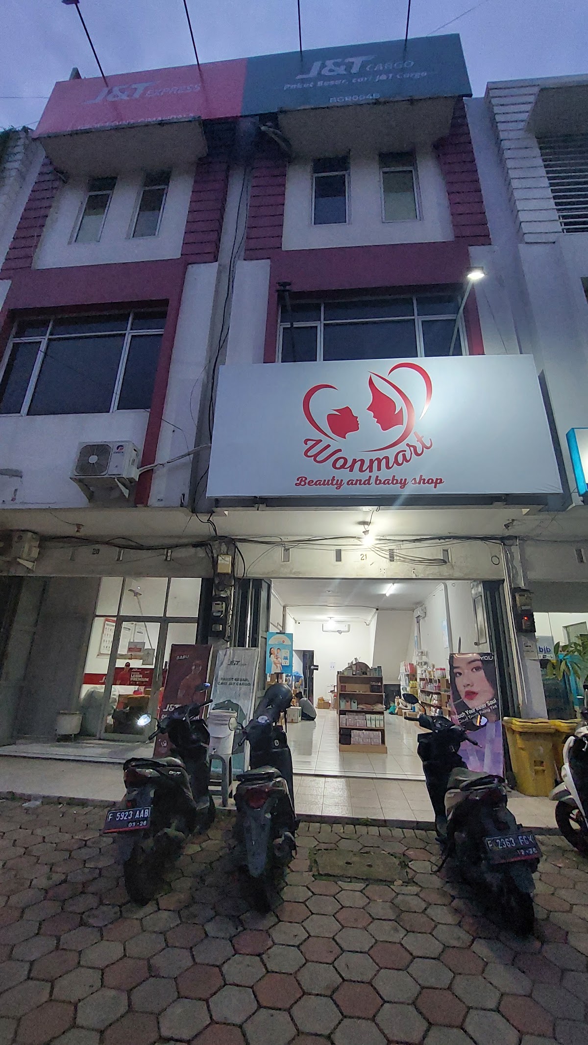 Toko Kosmetik Wonmart
