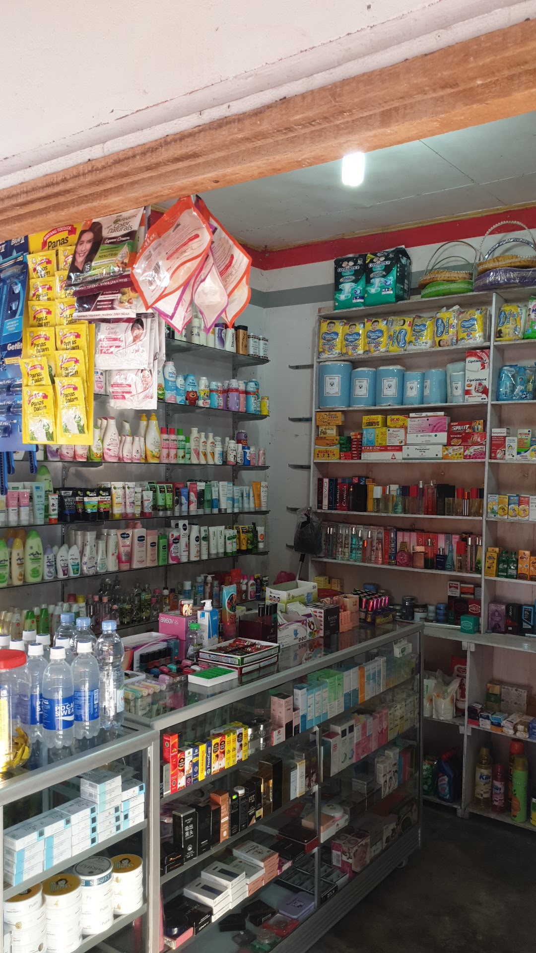 Windi Kosmetik & Obat