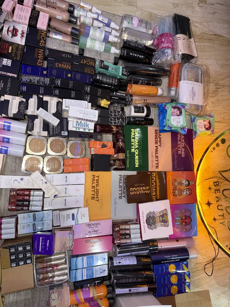Vhisbeautys Makeup Store