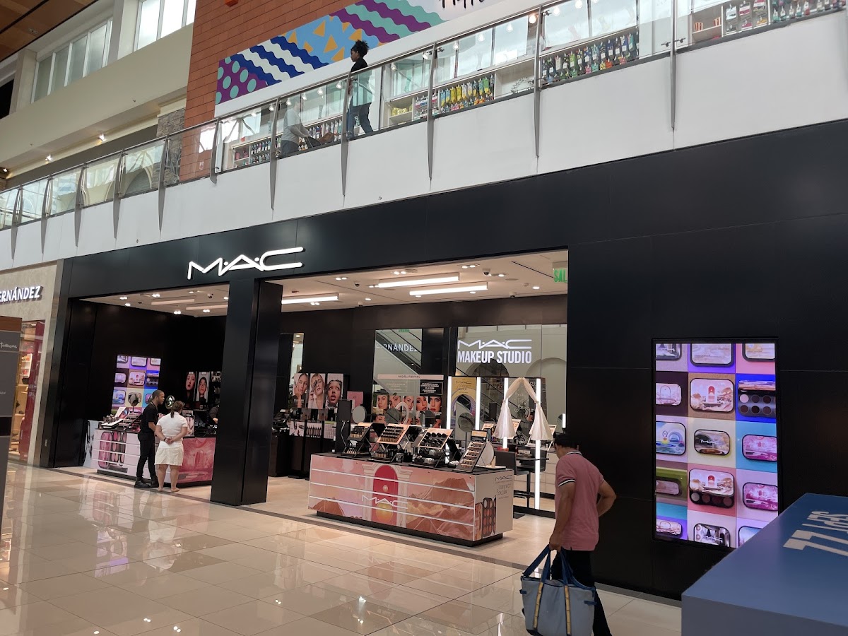 Mac Cosmetics Multiplaza