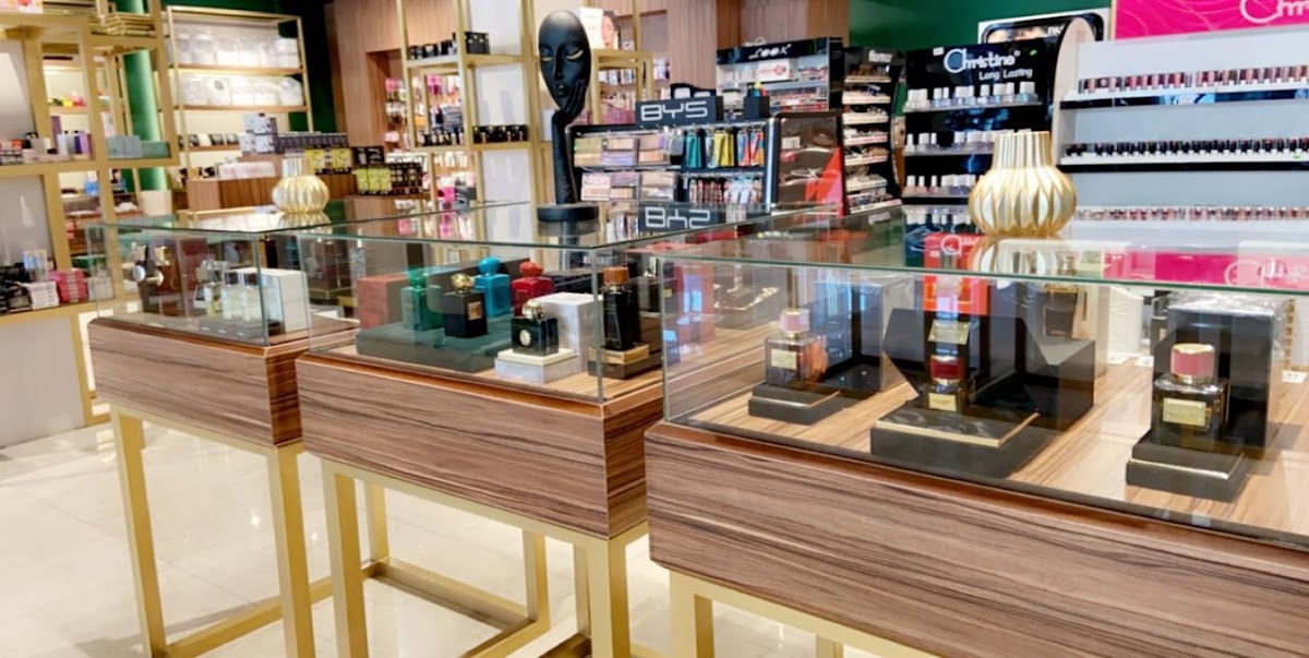 Acacia for Perfumes and Beauty