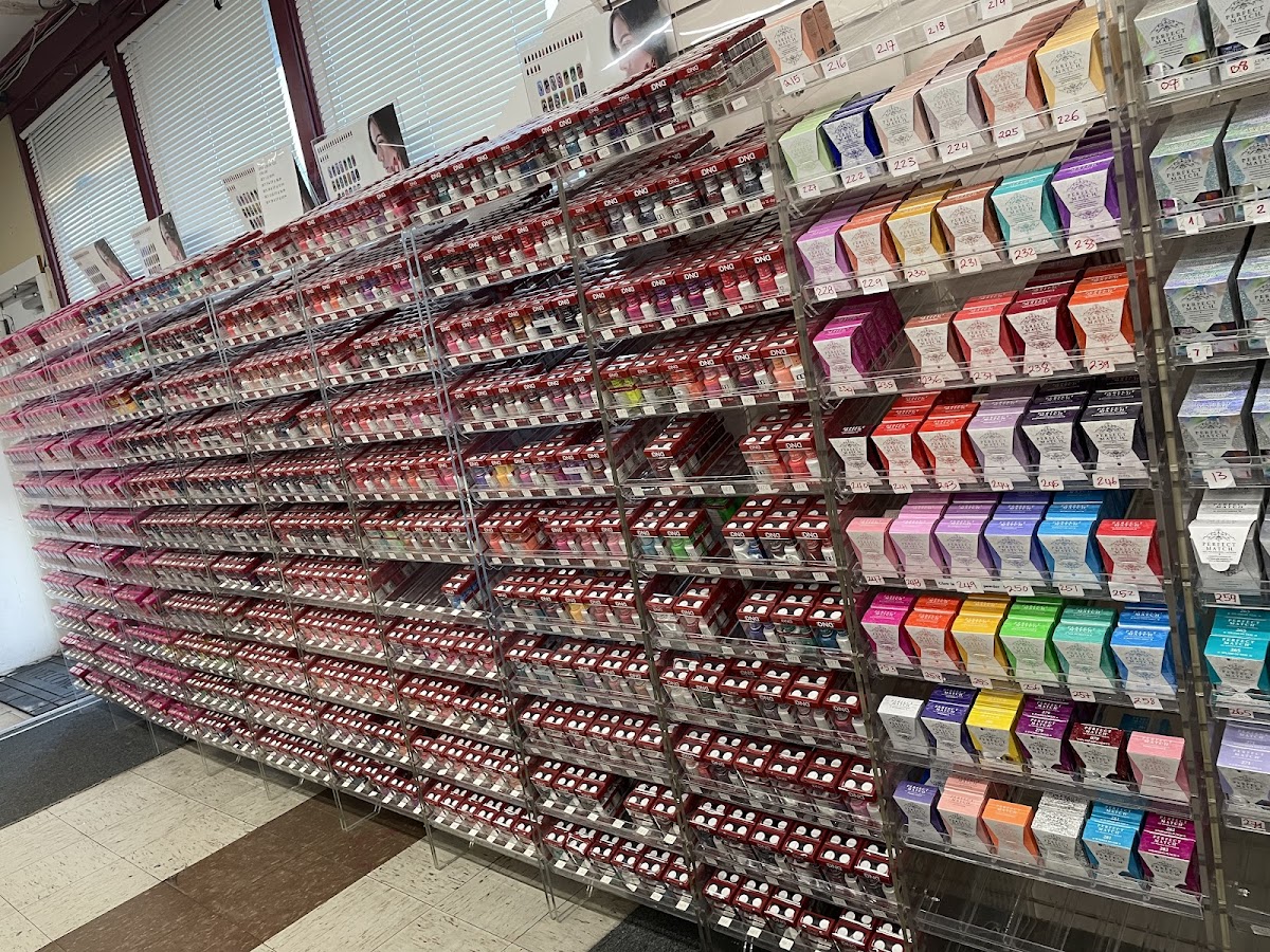 Diamond Nails & Beauty Supply