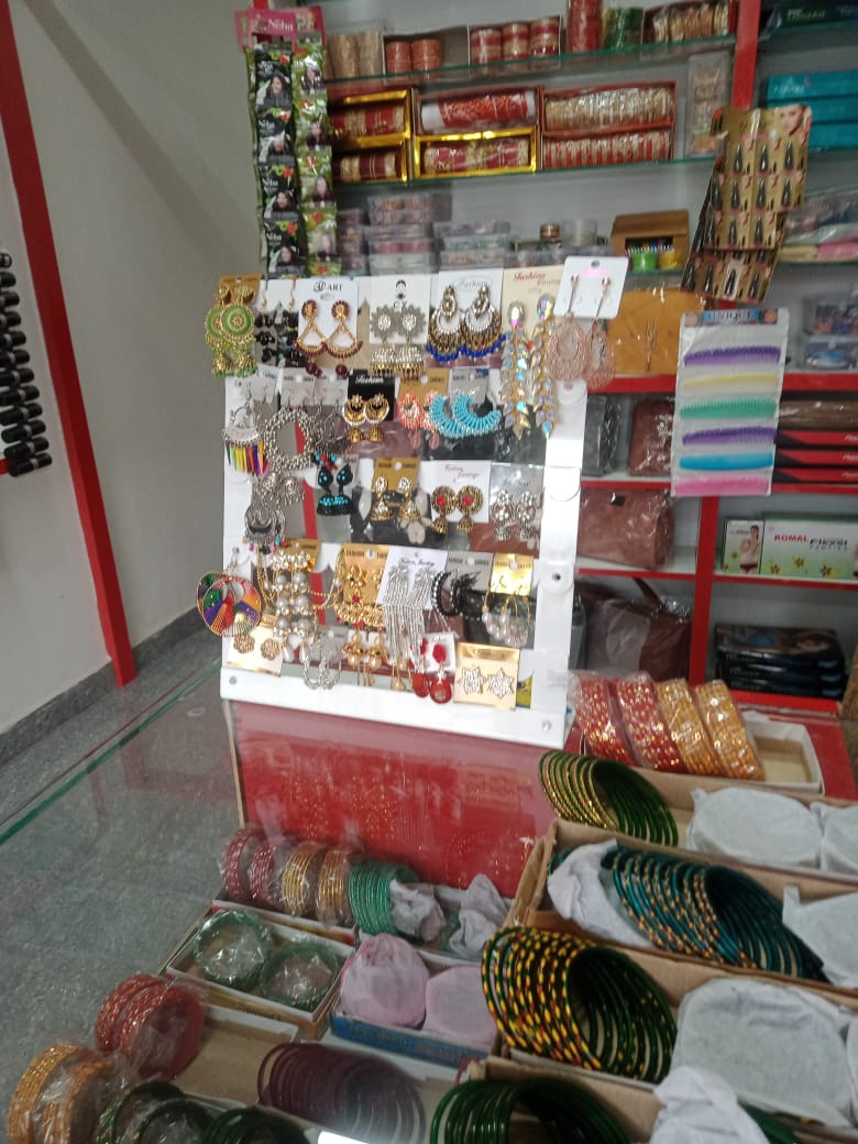 Ashpreet Cosmetics Shop