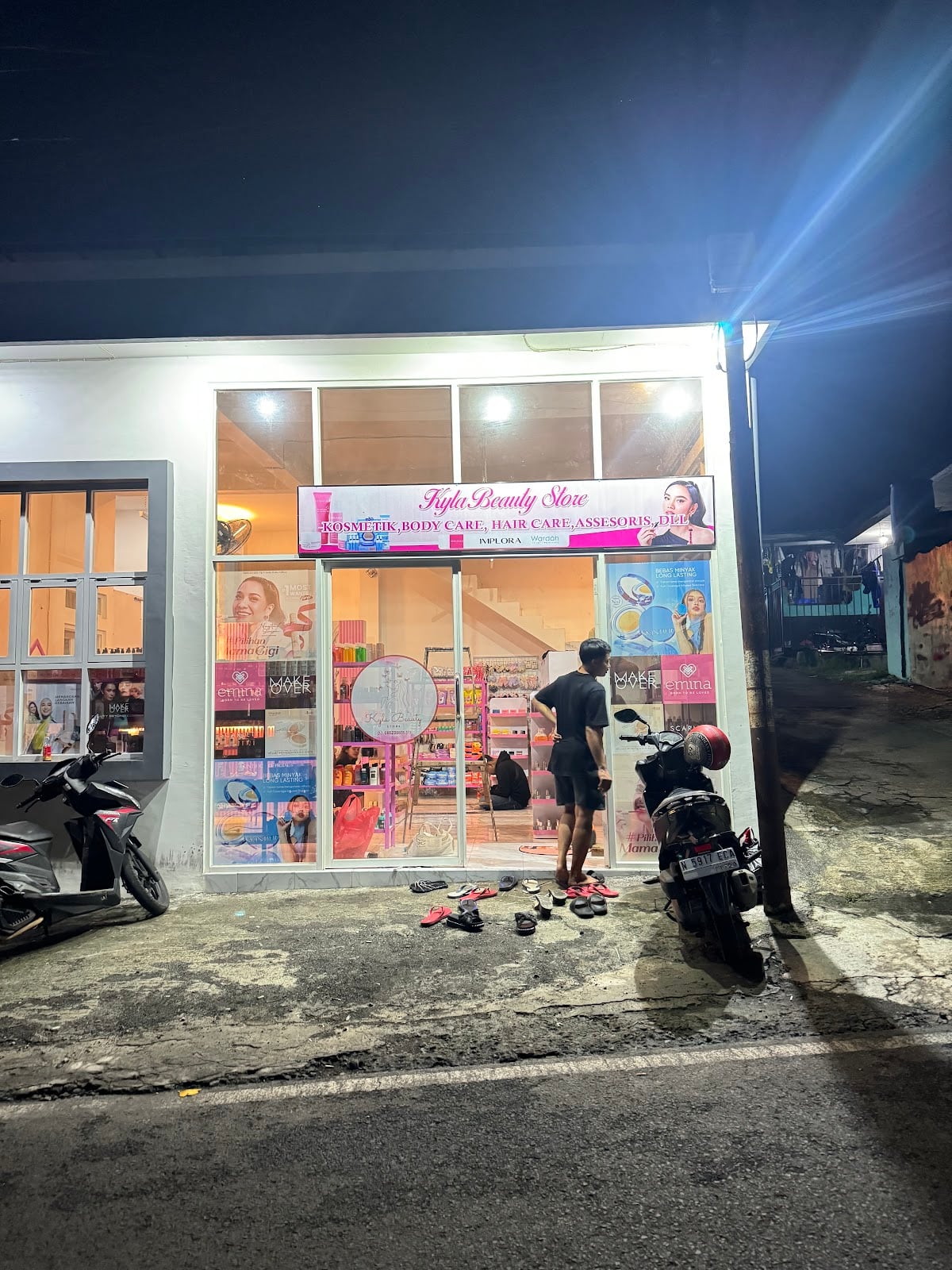 Kyla Beauty Store II Batu