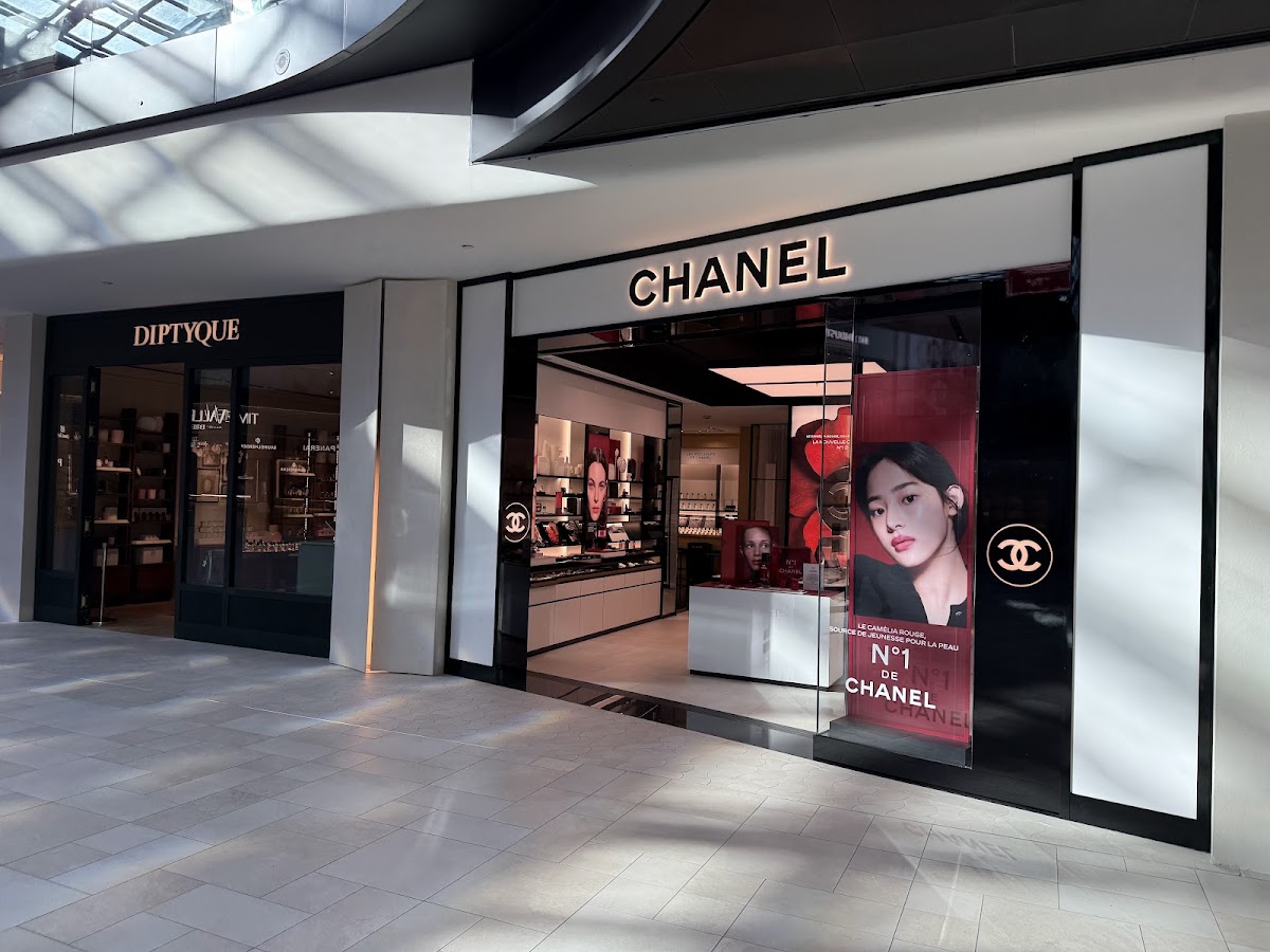 Chanel Royalmount