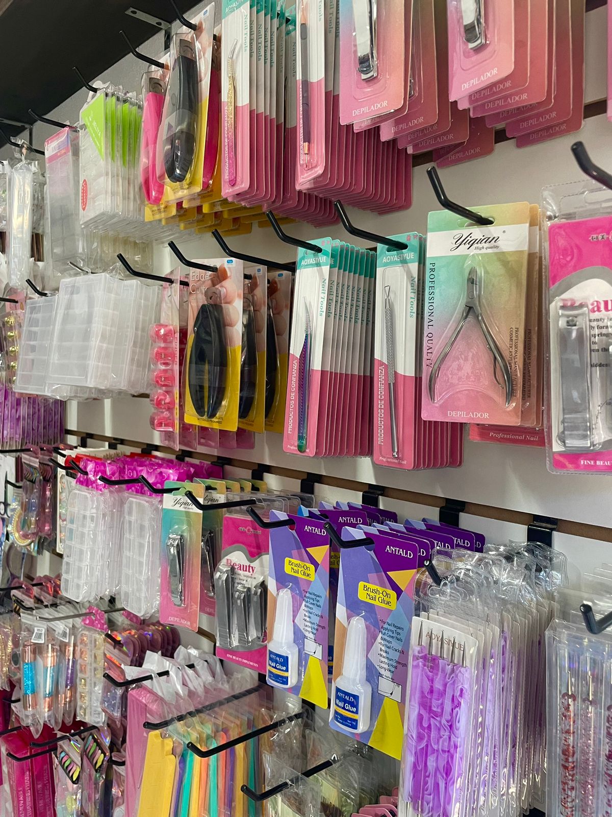 Suplidora Atenea y Bazar