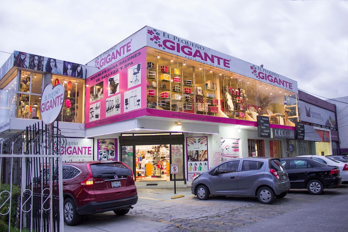 El Pequeño Gigante