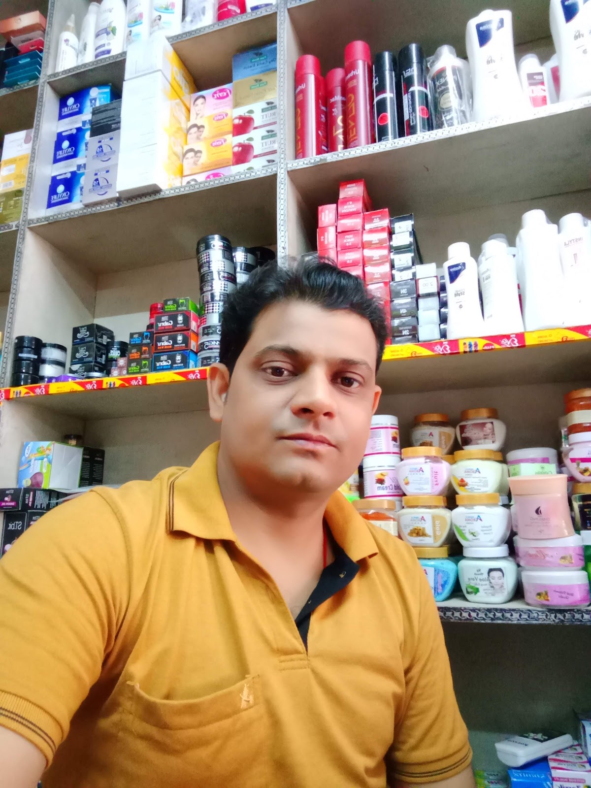 Yours Cosmetic Store Hissar