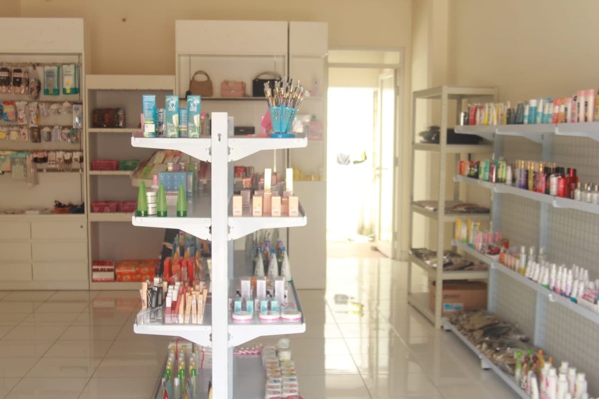 Mf Kosmetik dan Aksesoris Kebonarum