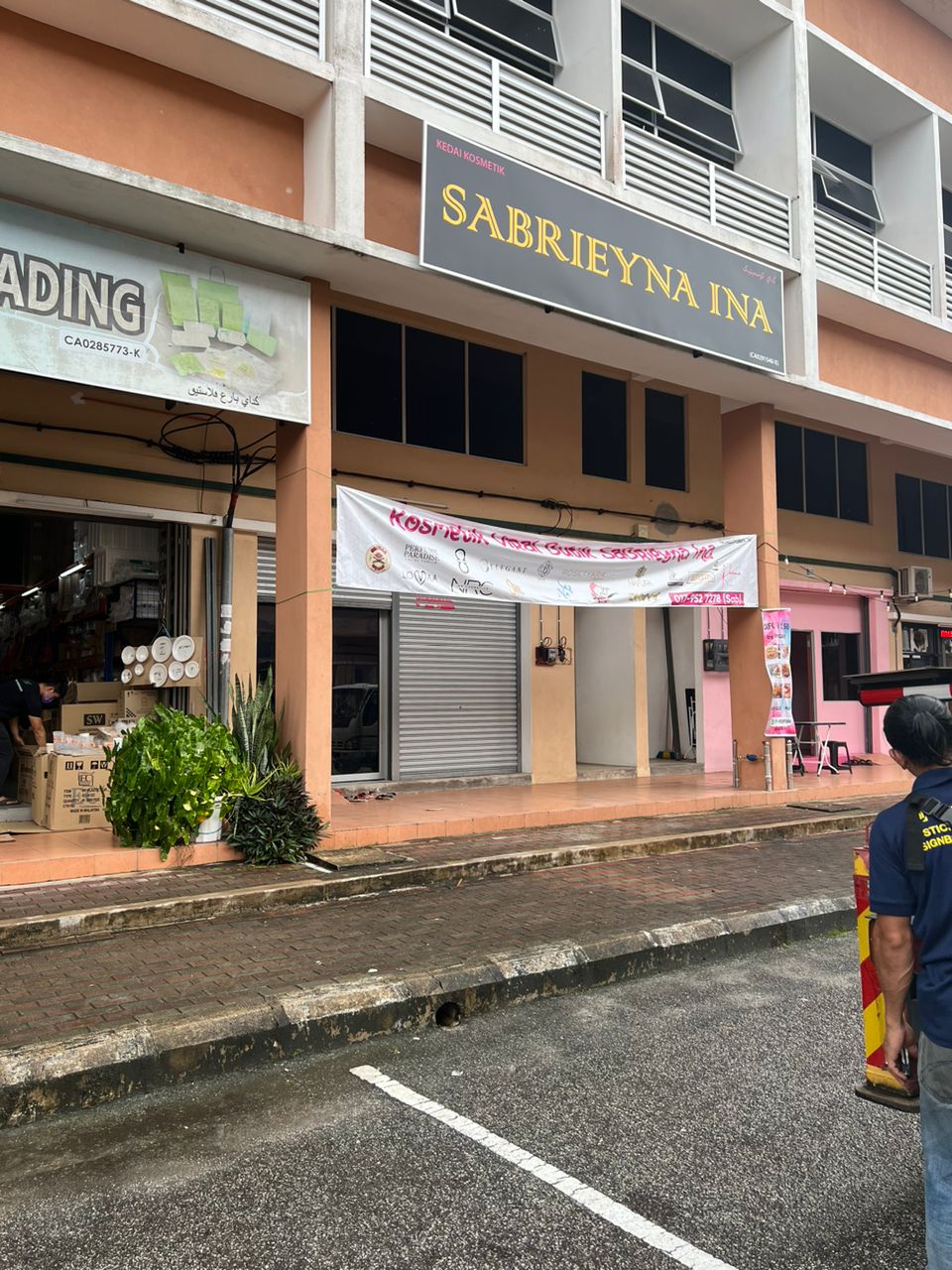 Kedai Kosmetik Sabrieyna Ina