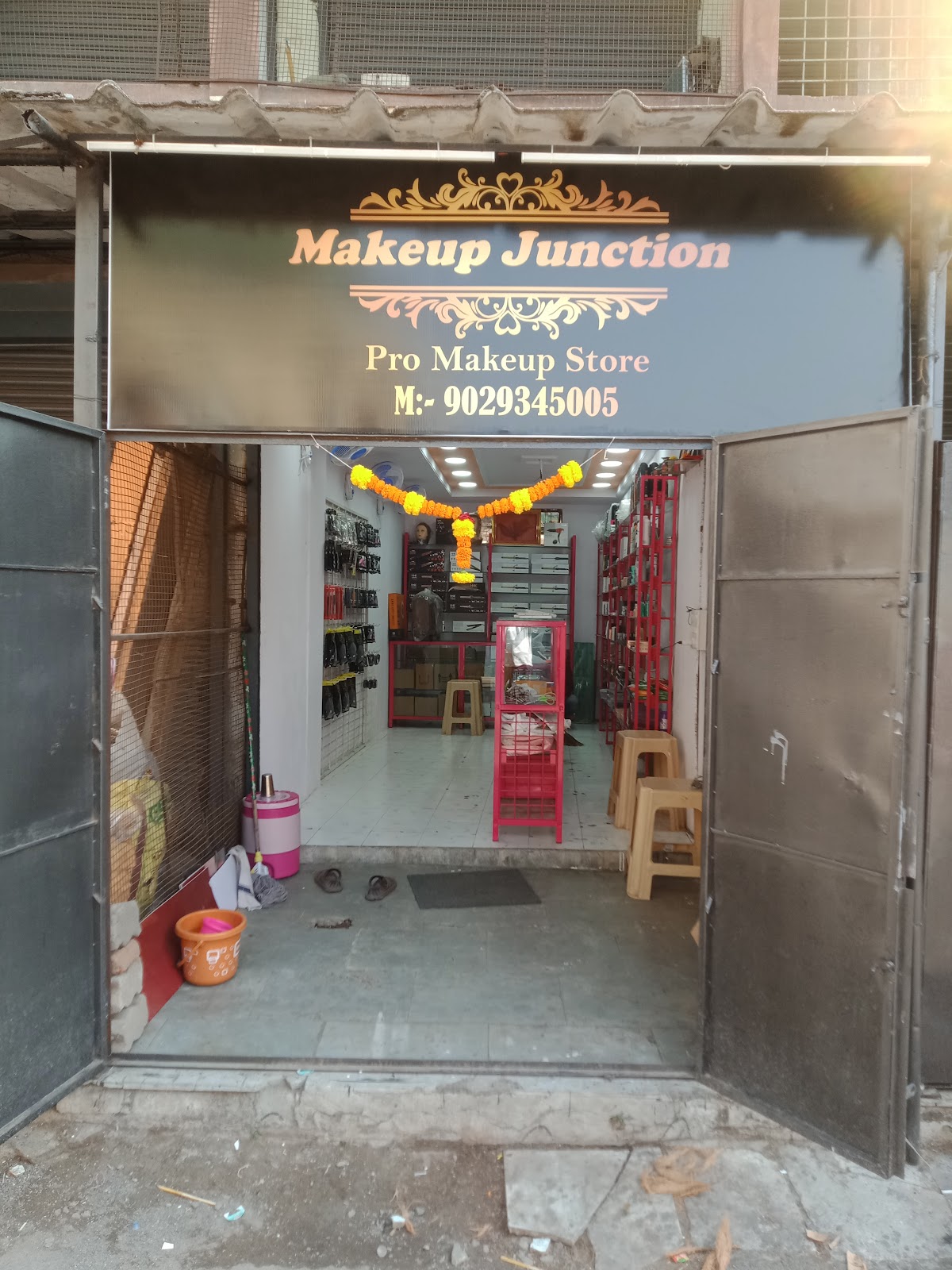 Makeup Junction