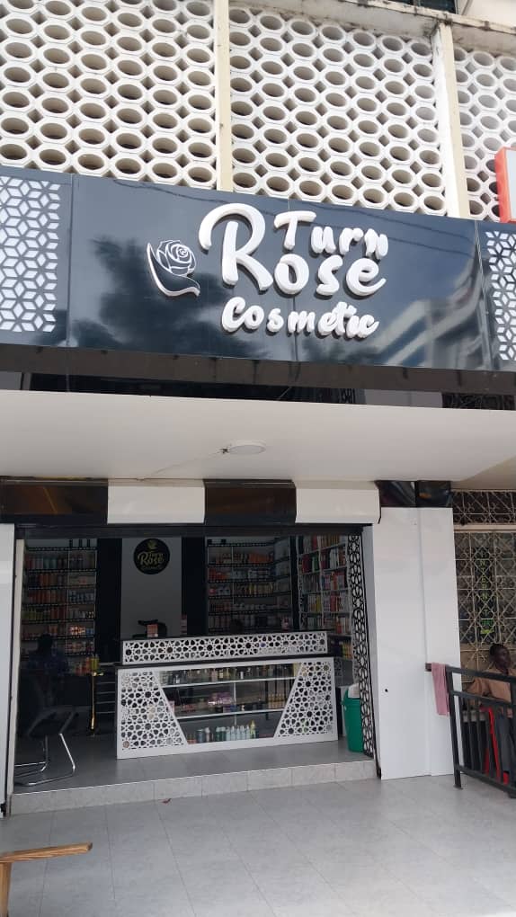 Turn Rose Cosmetic