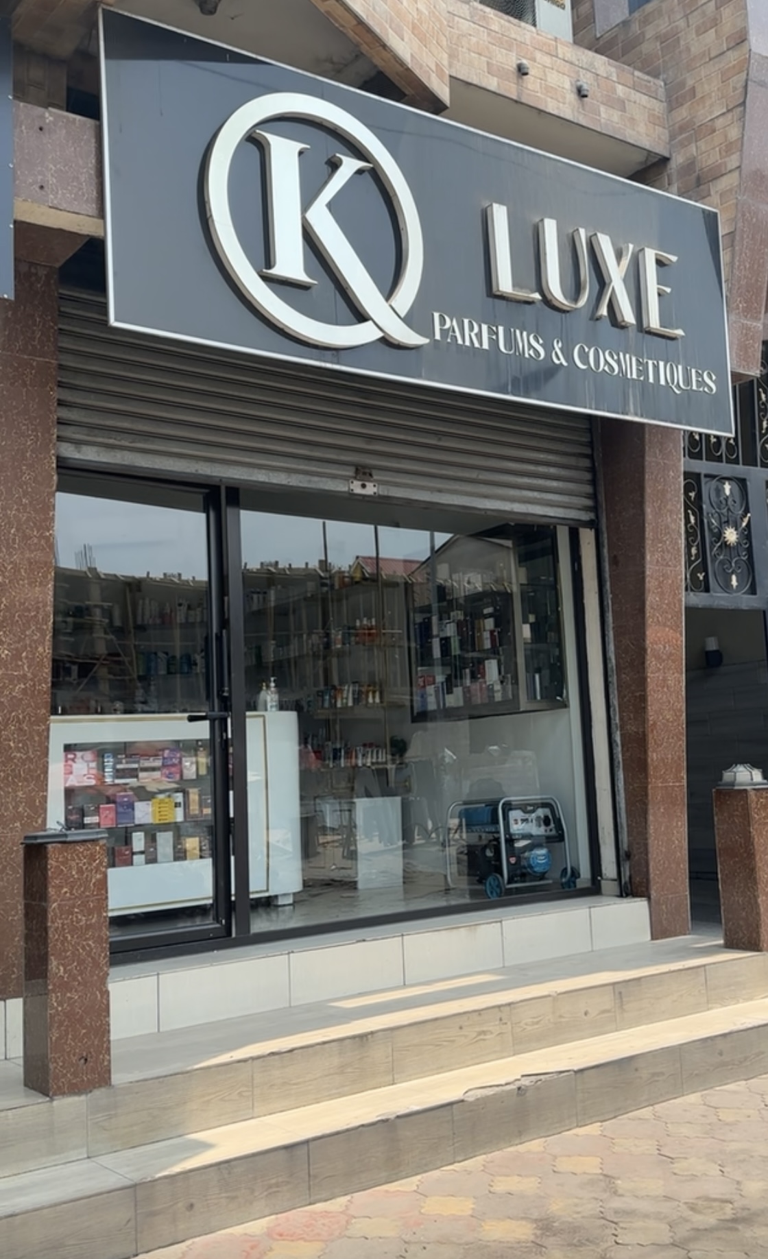 K luxe parfums et cosmétiques
