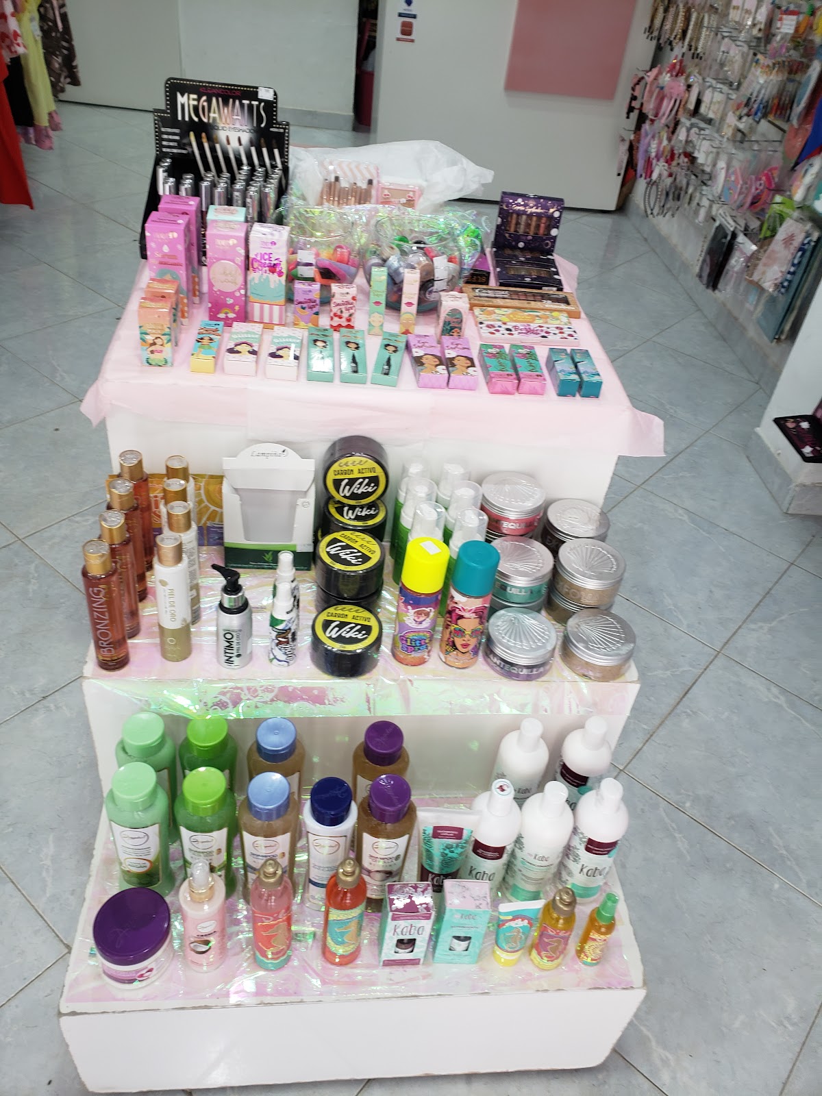Beauty Empire Col