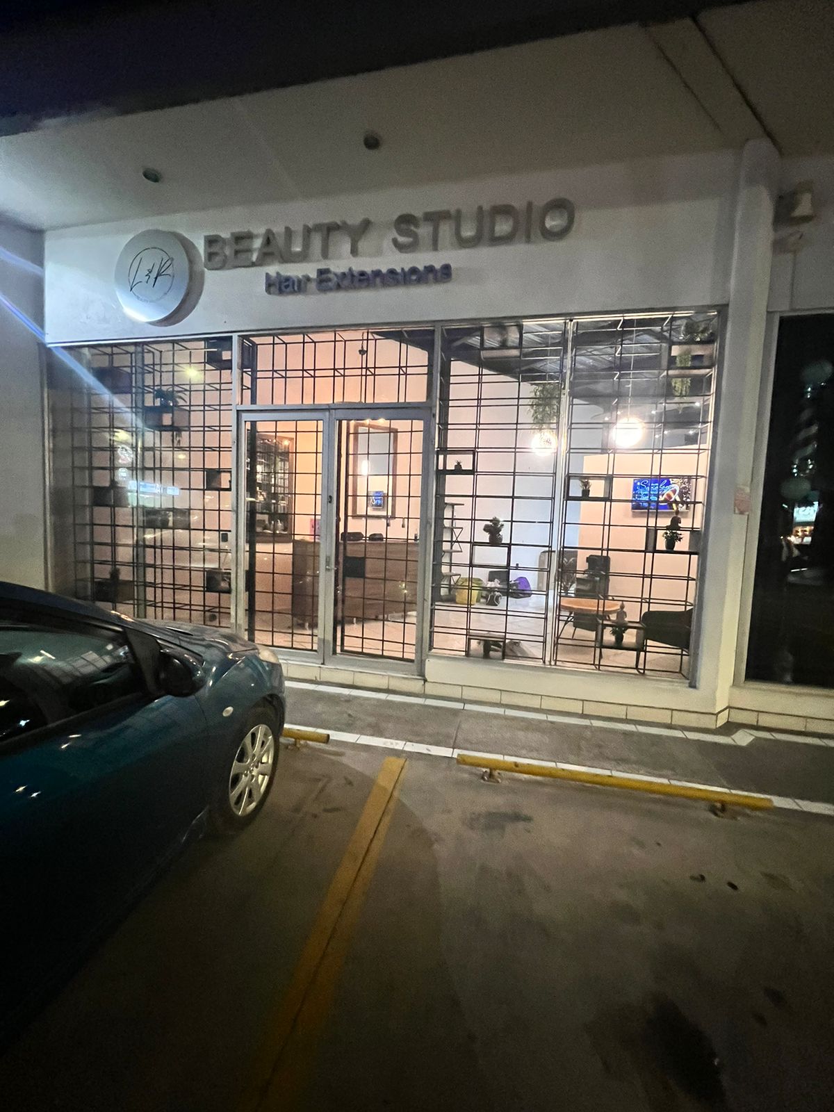L&R BEAUTY PRODUCTS