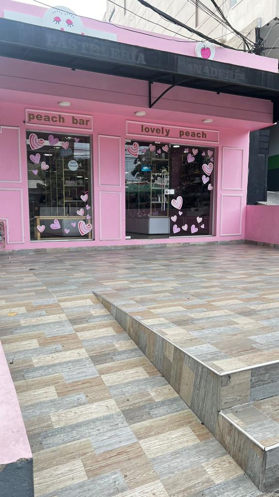 Lovely peach store 93