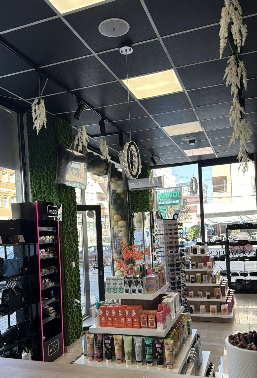 GG COSMETICS