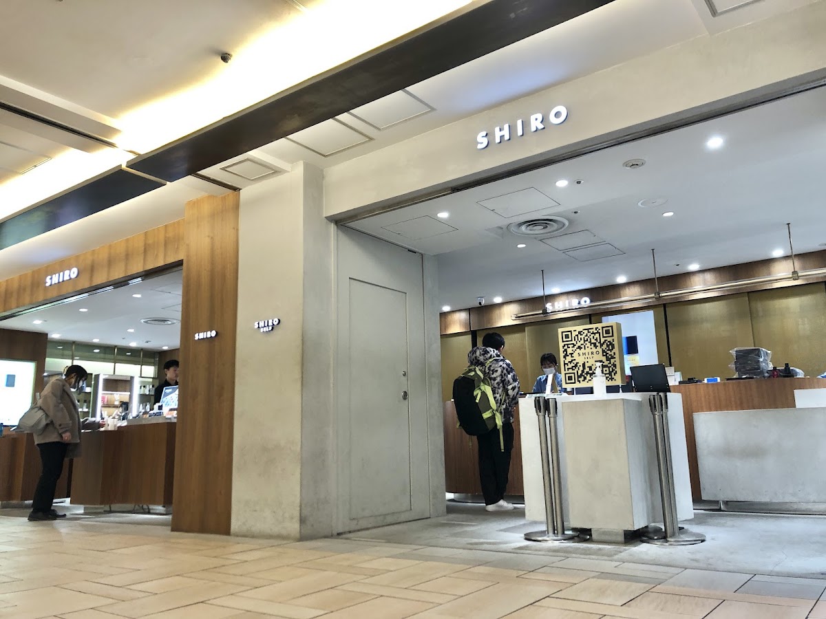 SHIRO Lumine Est Shinjuku